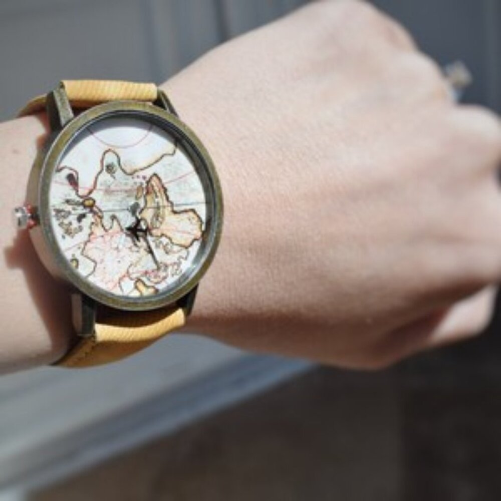 NEVER WORN Unisex yellow world map travel watch